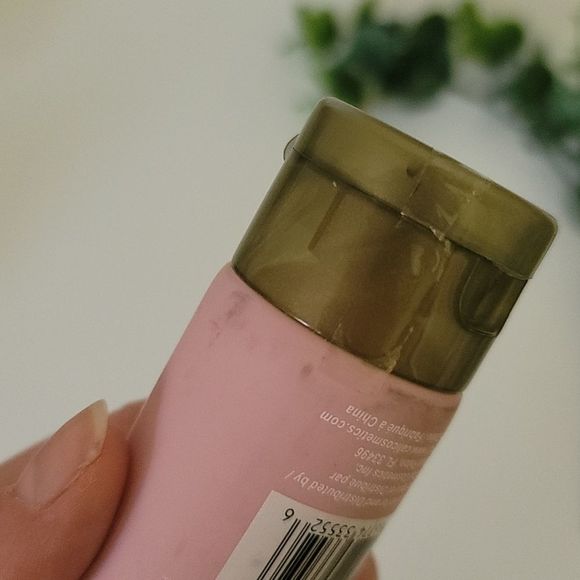 Valuta Currency Grapefruit Cassis Cuticle Cream - Picture 5 of 5